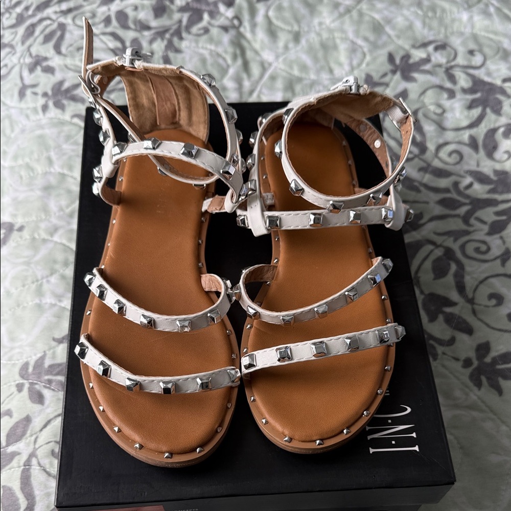 Tahari Sandals